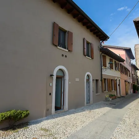 Residenza Elena Apartmán Moniga del Garda