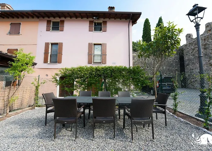 Апартаменты Residenza Elena Moniga del Garda